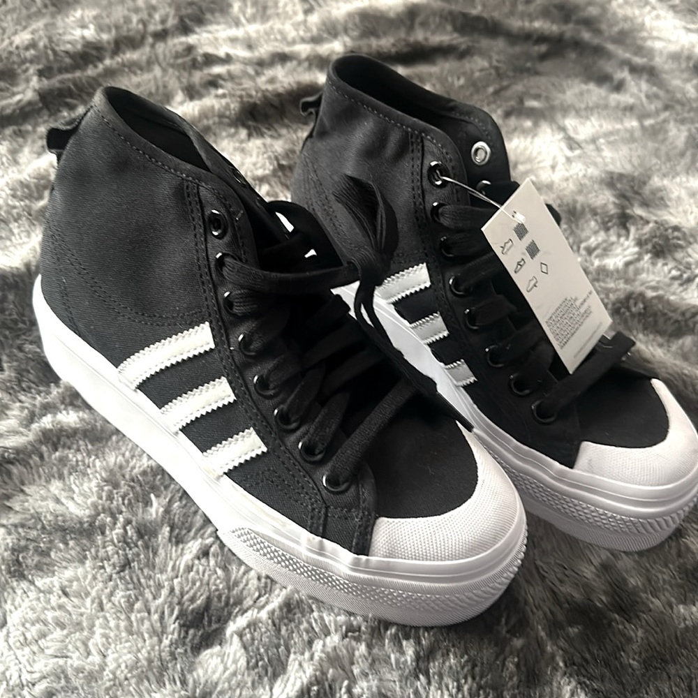 Adidas Nizza platform mid black and white trainers size US 6.5 UK 5